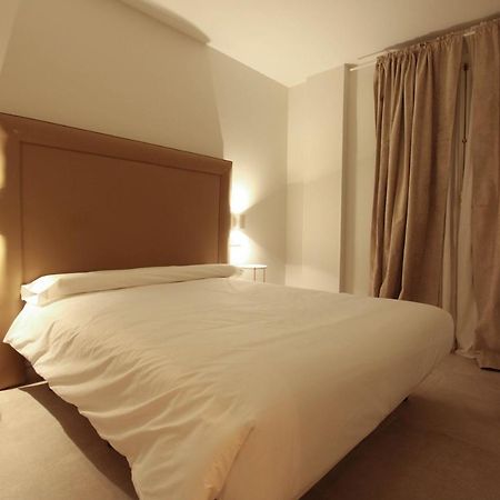 A Un Paso De La Catedral Apartment Толедо Екстериор снимка